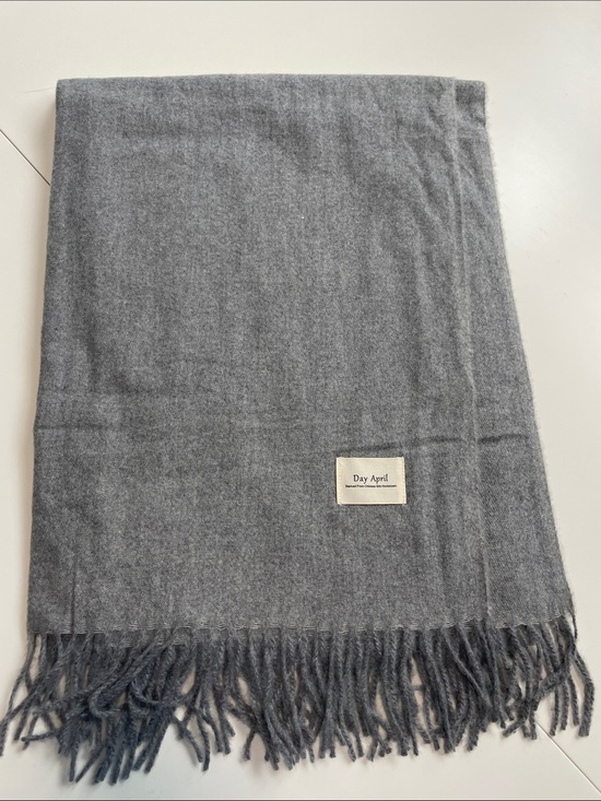 day april Accessories - Gray Fringe Scarf Wrap
